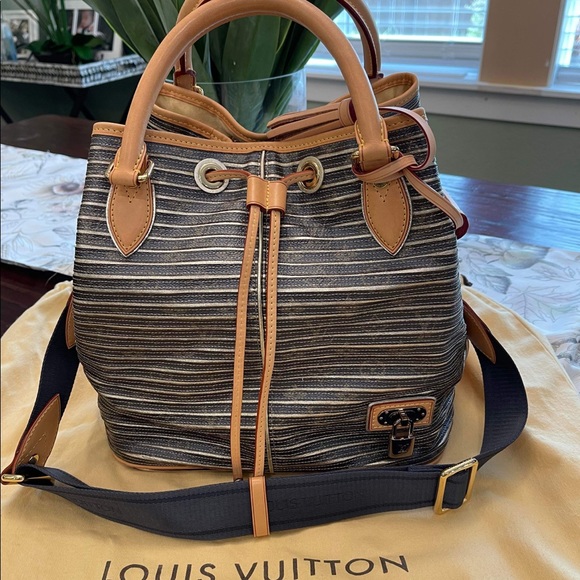 Louie Vuitton Eden noe limited edition 2010 - Picture 2 of 5